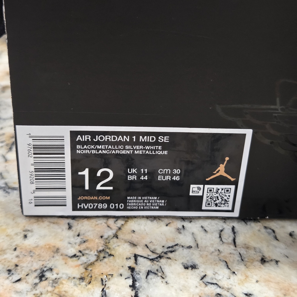 Nike Air Jordan 1 Mid SE Black Patent, Silver, White Men's Size 12 HV0789-010 - Picture 2 of 8